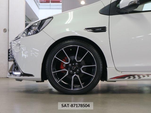 Toyota AQUA 2014-06 329708-22