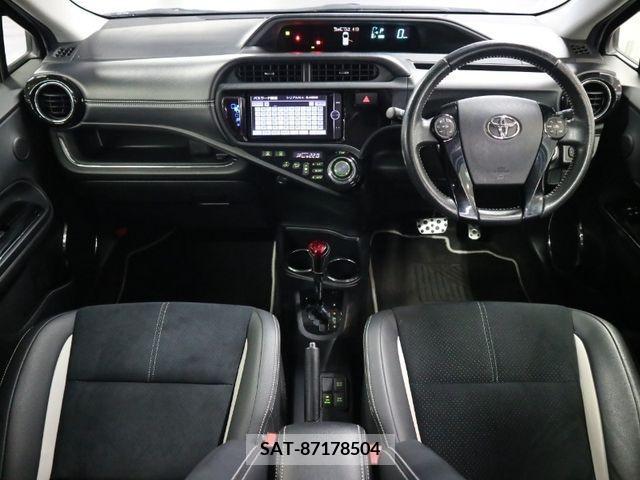 Toyota AQUA 2014-06 329708-2