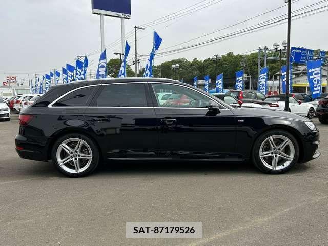 Audi A4 2017-12 218583-2