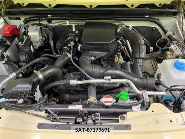 Suzuki JIMNY 2021-11 362060-18
