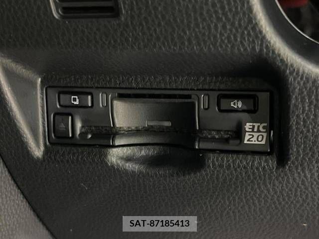 Toyota NOAH 2023-06 205524-8