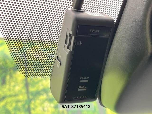 Toyota NOAH 2023-06 205524-7