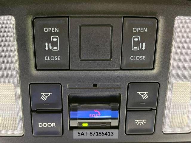 Toyota NOAH 2023-06 205524-3