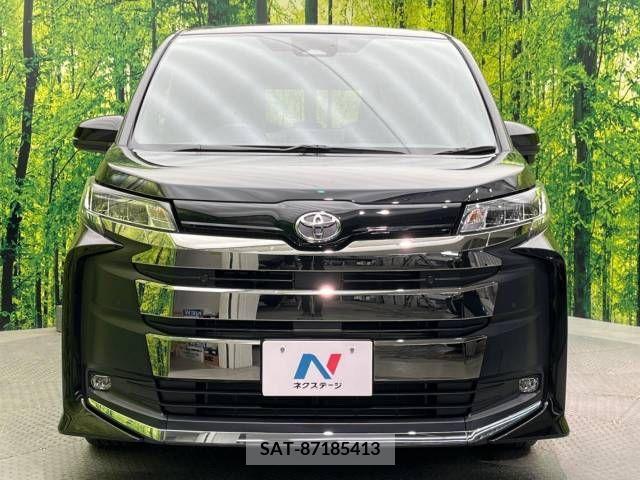 Toyota NOAH 2023-06 205524-16