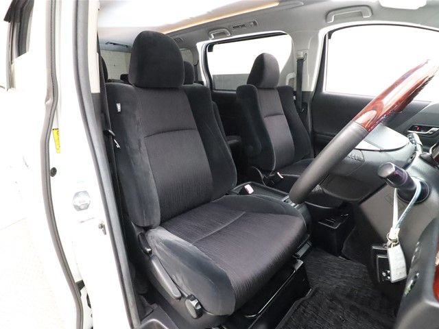 Toyota VELLFIRE 2010-11 189695-3