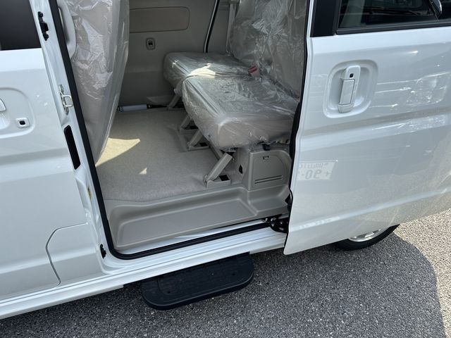 Suzuki EVERY WAGON 2023-02 1881-15