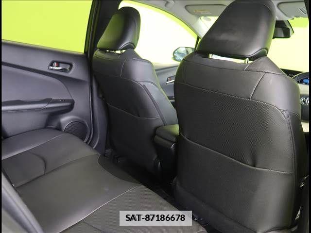 Toyota PRIUS 2016-01 281851-26