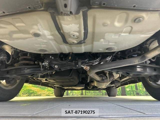 Toyota HARRIER 2015-06 348562-18