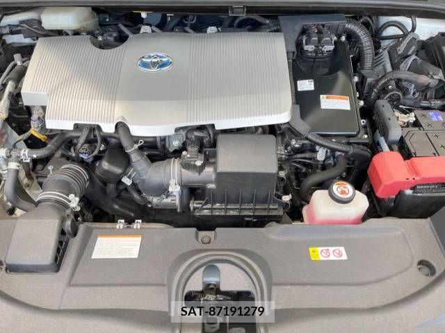 Toyota PRIUS 2017-06 326504-18
