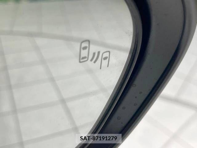 Toyota PRIUS 2017-06 326504-5