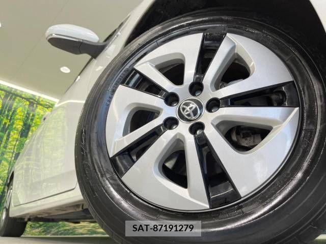 Toyota PRIUS 2017-06 326504-13