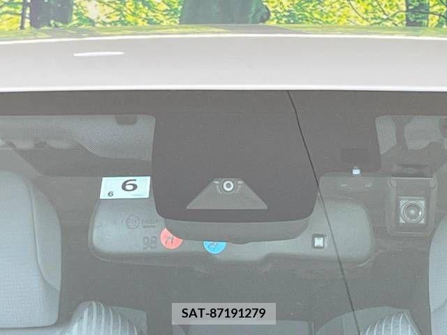 Toyota PRIUS 2017-06 326504-3