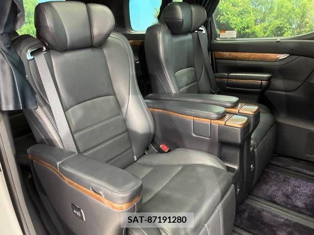 Toyota ALPHARD 2017-06 347783-9