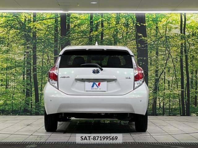 Toyota AQUA 2015-08 380509-14