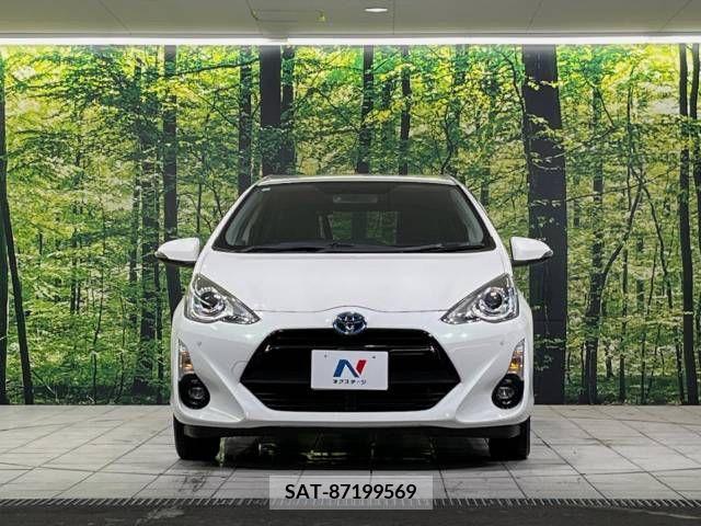 Toyota AQUA 2015-08 380509-13