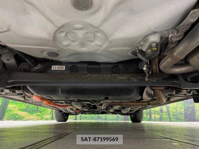 Toyota AQUA 2015-08 380509-18