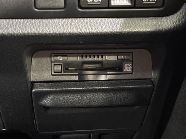 Toyota NOAH 2019-02 18991-7