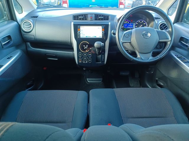 Nissan DAYZ 2015-08 181010-1