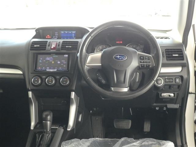 Subaru FORESTER 2014-03 10062-1
