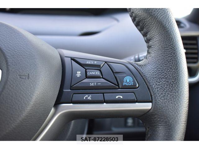 Nissan SERENA 2020-10 337131-5