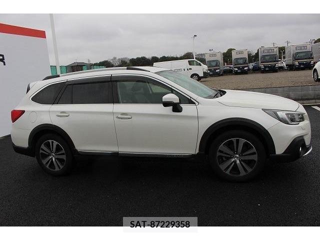 Subaru OUTBACK 2018-02 213674-8