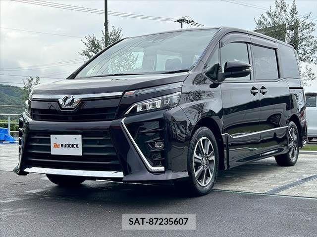 Toyota VOXY 2019-06 336699-9