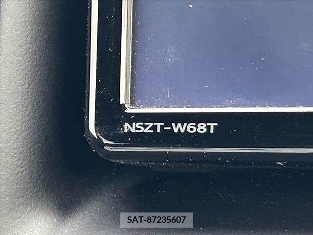 Toyota VOXY 2019-06 336699-21