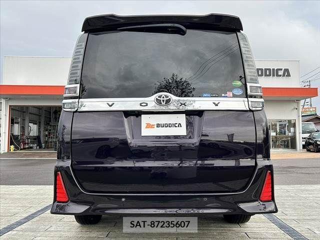 Toyota VOXY 2019-06 336699-13