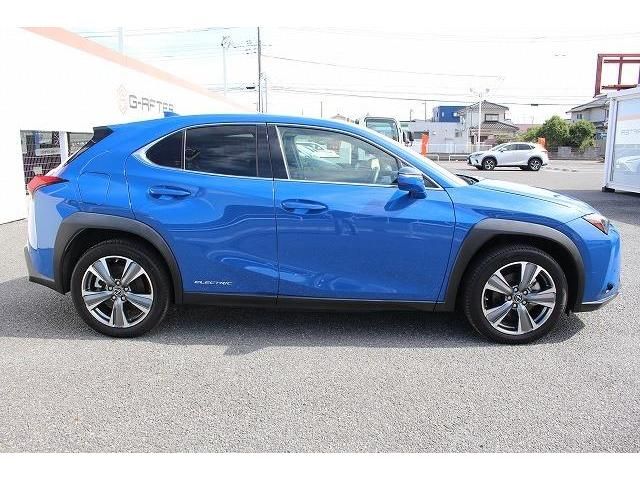 Lexus UX 2021-02 8824-8