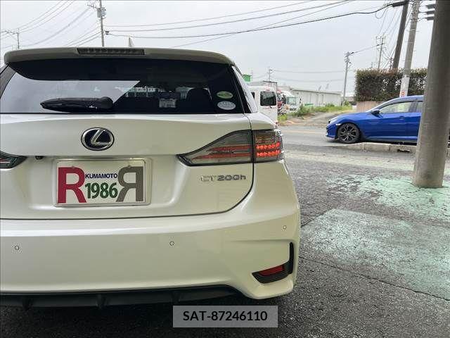 Lexus CT 2014-07 275175-4