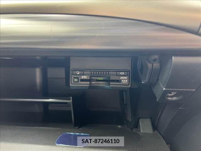 Lexus CT 2014-07 275175-13