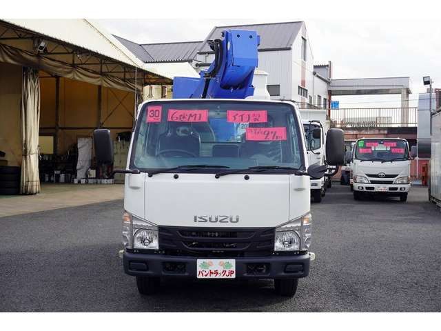 Isuzu ELF TRUCK 2018-08 184477-1