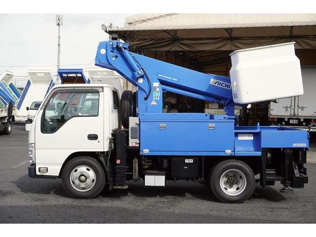 Isuzu ELF TRUCK 2018-08 184477-2