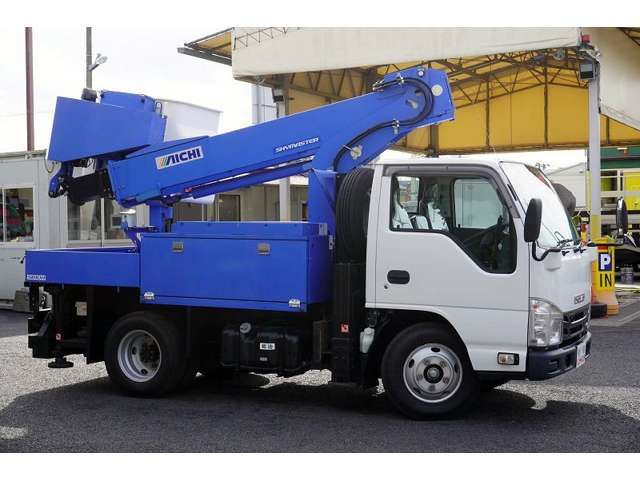 Isuzu ELF TRUCK 2018-08 184477-5