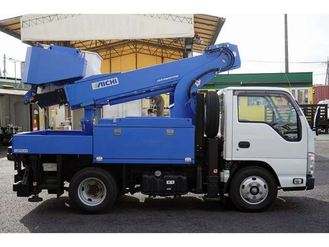 Isuzu ELF TRUCK 2018-08 184477-4