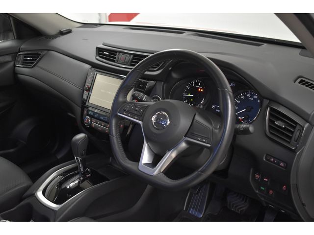 Nissan X-TRAIL 2018-03 4191-9