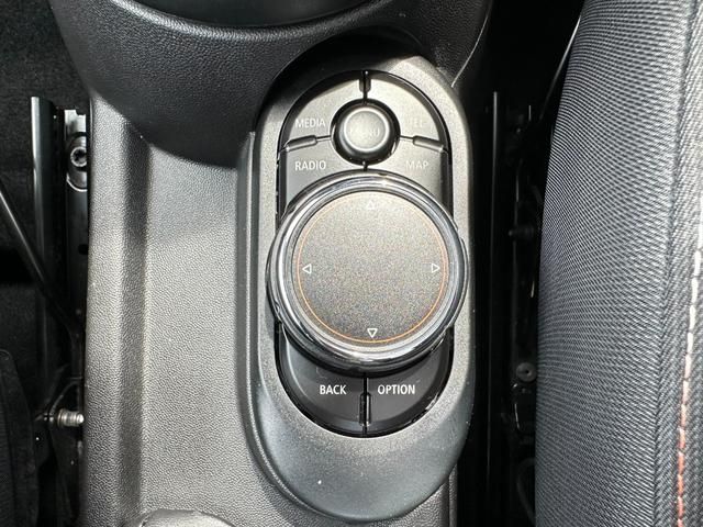 Bmw MINI 2017-02 20611-18