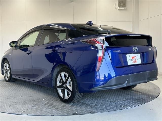 Toyota PRIUS 2016-02 195559-6