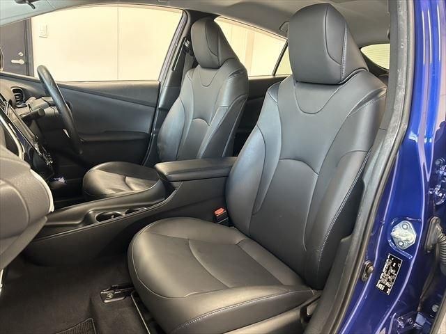 Toyota PRIUS 2016-02 195559-21