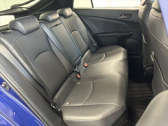 Toyota PRIUS 2016-02 195559-20