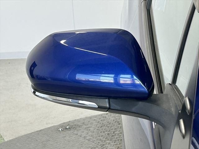 Toyota PRIUS 2016-02 195559-13