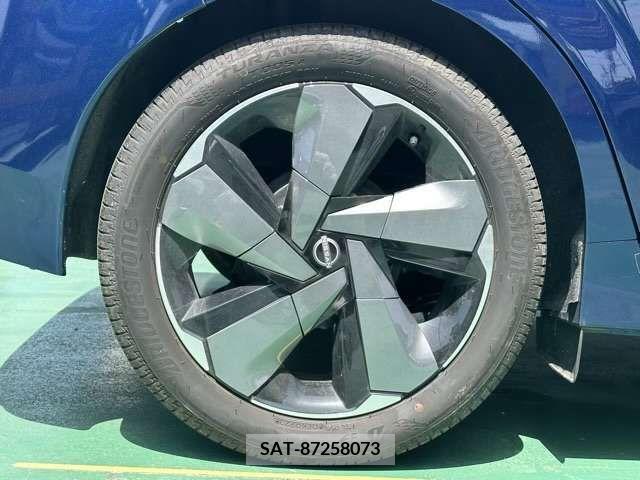 Nissan AURA 2023-05 302586-3