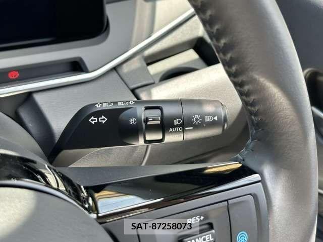 Nissan AURA 2023-05 302586-14