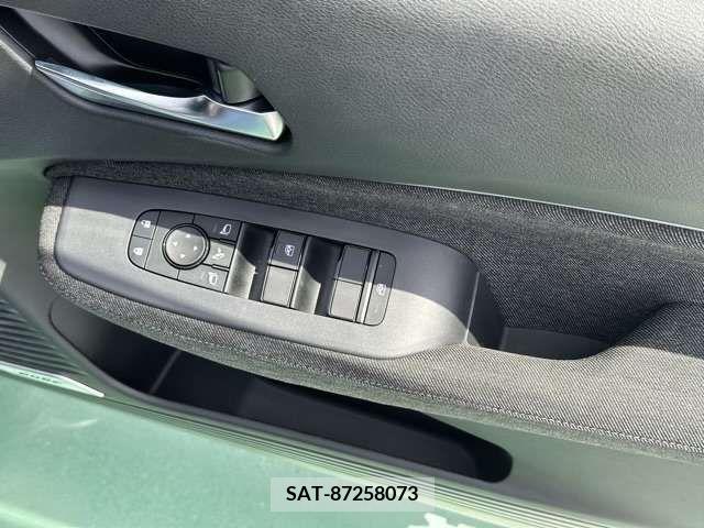 Nissan AURA 2023-05 302586-11