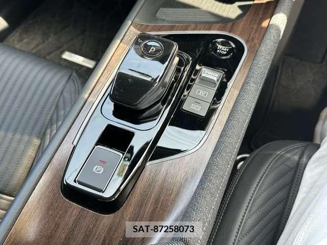 Nissan AURA 2023-05 302586-15