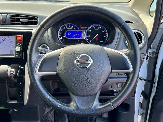 Nissan DAYZ 2014-07 7230-7