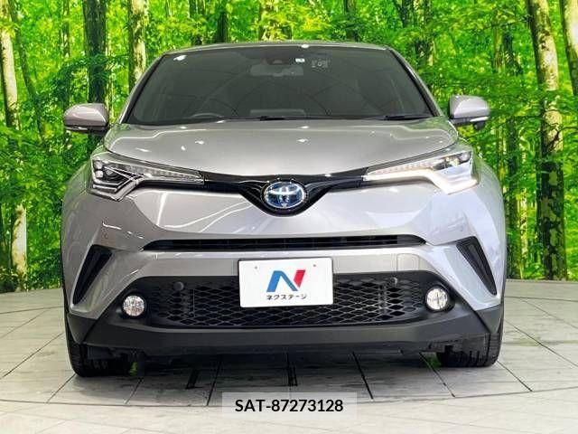 Toyota C-HR 2017-05 242075-14