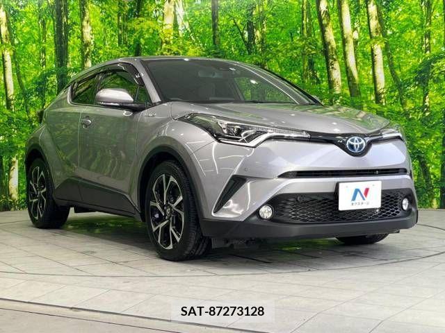 Toyota C-HR 2017-05 242075-16