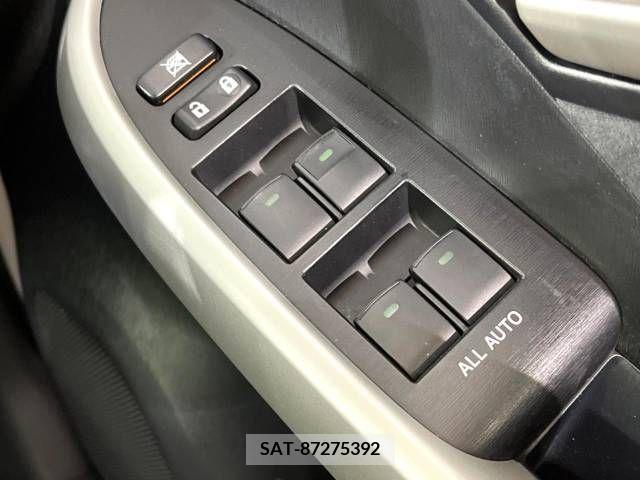 Toyota PRIUS 2013-07 255585-19