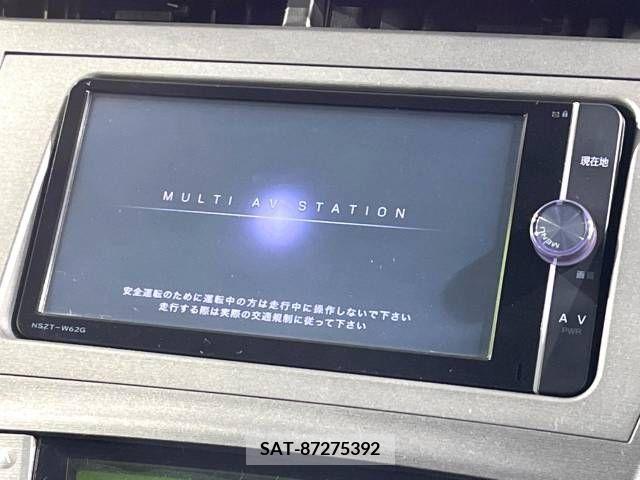 Toyota PRIUS 2013-07 255585-2